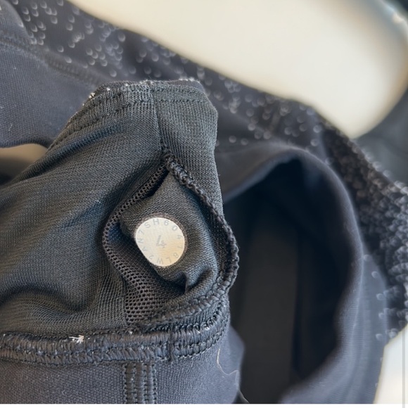 Lululemon Energy Bra Black and White Space Dots 
Size 4 - Picture 5 of 5